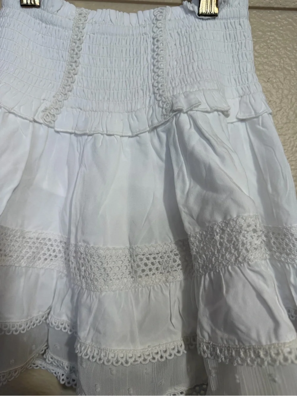 Girls Katie J NYC white Smocked Tiered Lace Skirt. Size small